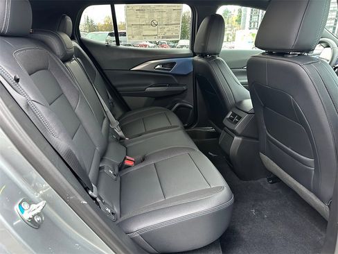 New 2026 Chevrolet Equinox EV LT image 12