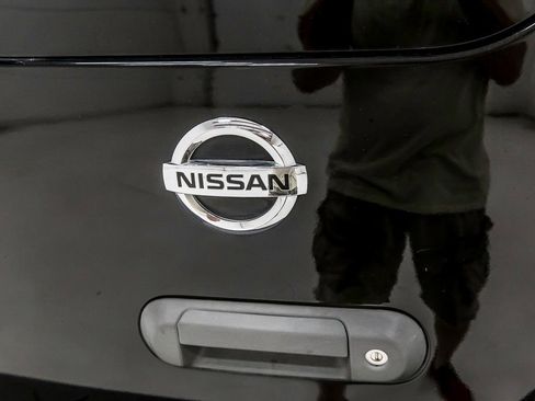 Used 2015 Nissan Xterra S w/ Value Package RWD image 7