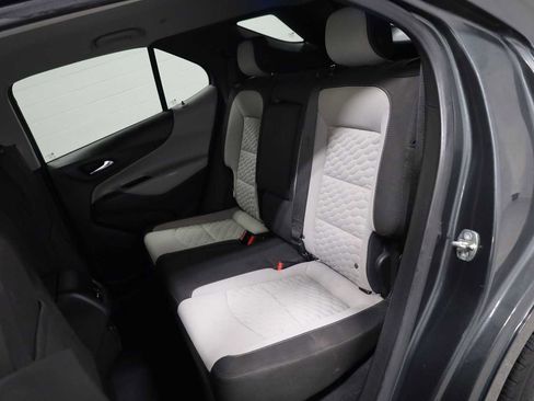 Used 2020 Chevrolet Equinox LS w/ LS Convenience Package image 32