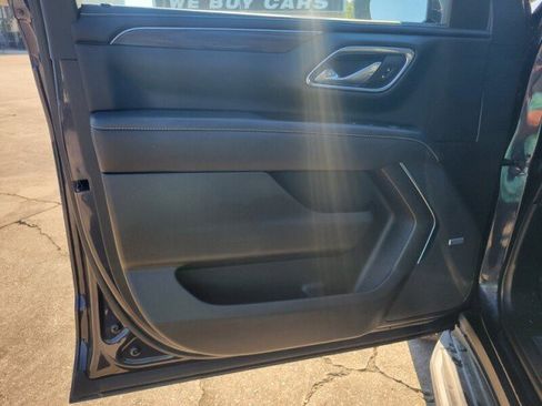 Used 2023 GMC Yukon XL SLT RWD image 11