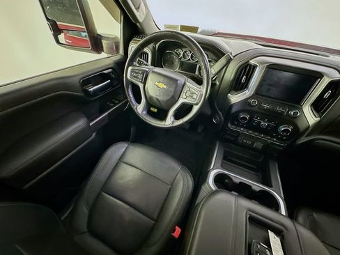 Used 2022 Chevrolet Silverado 2500 LTZ w/ LTZ Convenience Package AWD/4WD image 9