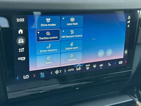 Certified 2025 Lincoln Navigator Reserve AWD/4WD image 16