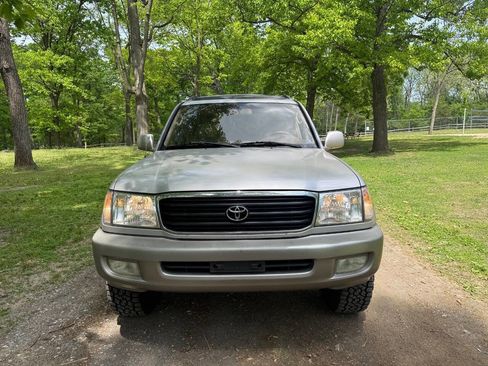 Used 2001 Toyota Land Cruiser AWD/4WD image 4