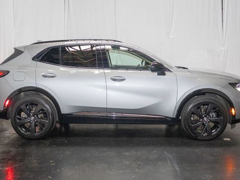 Used 2023 Buick Envision Essence w/ Sport Touring Package AWD/4WD image 4