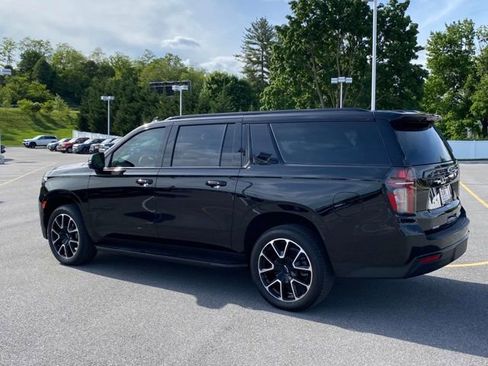 Used 2024 Chevrolet Suburban RST w/ Luxury Package AWD/4WD image 3