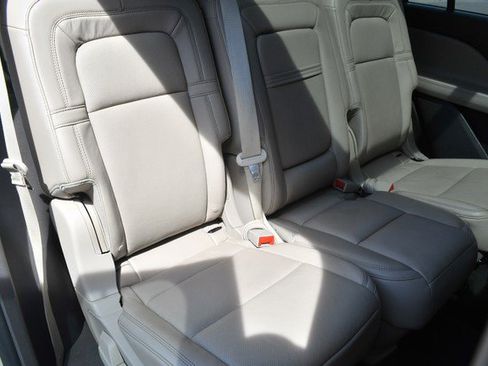 Used 2020 Lincoln Aviator Reserve w/ Equipment Group 202A AWD/4WD image 29