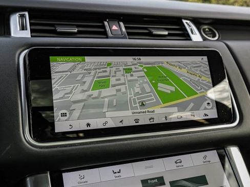 Used 2020 Land Rover Range Rover Sport HST image 31