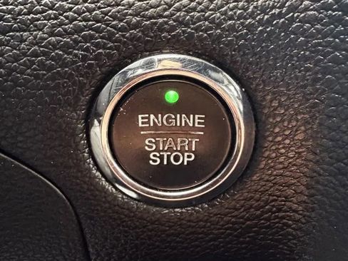 Used 2015 Lincoln Navigator 4WD image 32