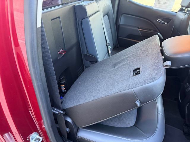 Used 2017 Chevrolet Colorado Z71 AWD/4WD image 29