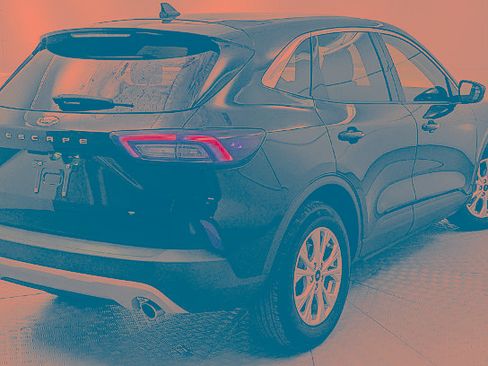 Certified 2023 Ford Escape Active FWD image 3