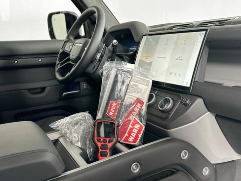 New 2026 Land Rover Defender 130 V8 AWD/4WD image 29
