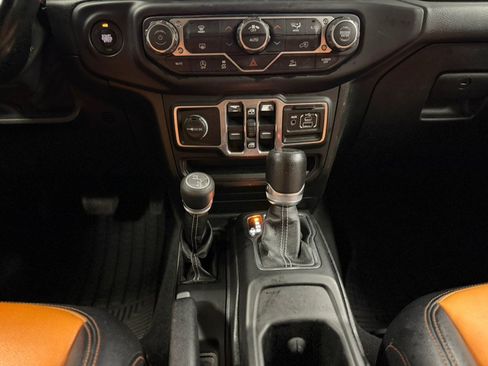 Used 2021 Jeep Wrangler Unlimited Sahara w/ Uconnect 4C Nav & Sound Group AWD/4WD image 58