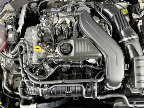 Used 2024 Volkswagen Jetta SE FWD image 31