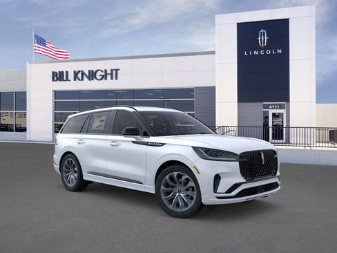 New 2026 Lincoln Aviator AWD w/ Jet Appearance Package image 7