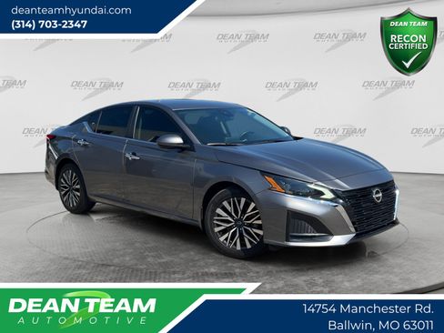 Used 2023 Nissan Altima 2.5 SV FWD image 1