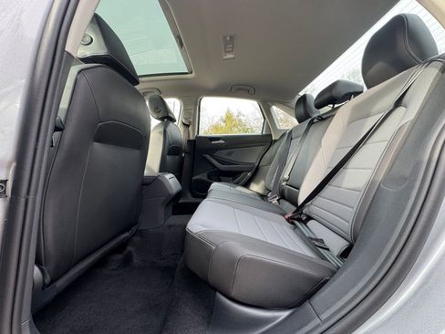 Used 2025 Volkswagen Jetta SE image 22