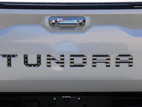 Used 2024 Toyota Tundra Limited AWD/4WD image 5