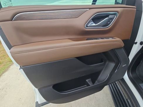 Used 2022 Chevrolet Suburban High Country w/ Max Trailering Package image 4