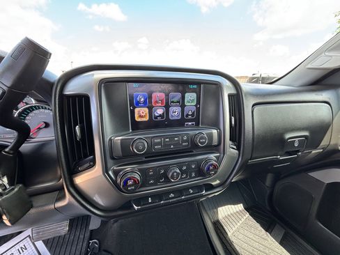 Used 2018 Chevrolet Silverado 1500 LT w/ Texas Edition image 11