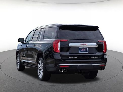 Used 2023 GMC Yukon XL Denali AWD/4WD image 7