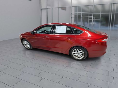 Used 2016 Ford Fusion SE image 6