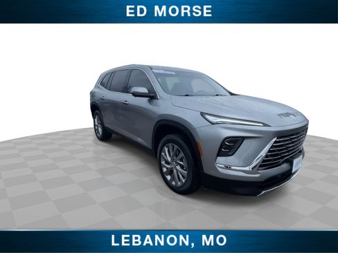 Used 2025 Buick Enclave Preferred image 2