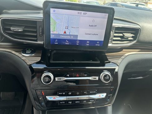 Used 2021 Ford Explorer Limited w/ Equipment Group 301A image 14