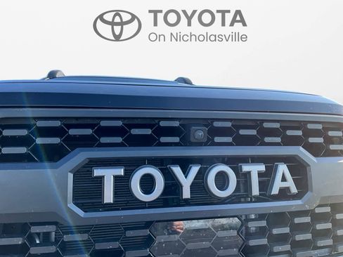 Used 2023 Toyota Tacoma TRD Pro image 10