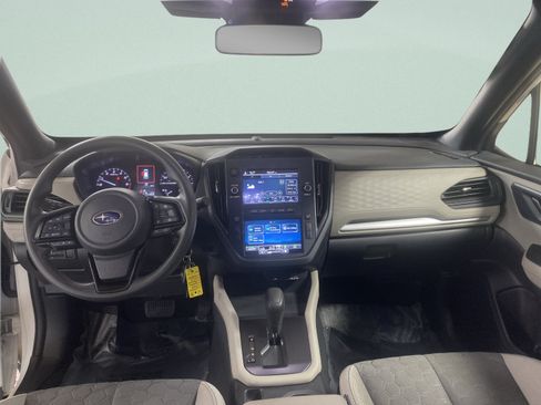 Used 2025 Subaru Forester AWD/4WD image 15