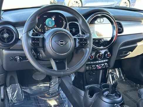 Used 2023 MINI Cooper S image 18