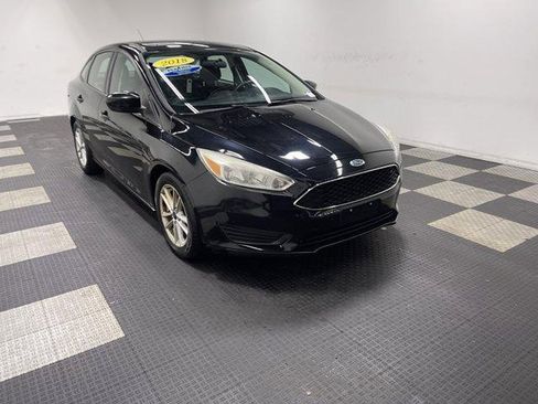 Used 2018 Ford Focus SE FWD image 5