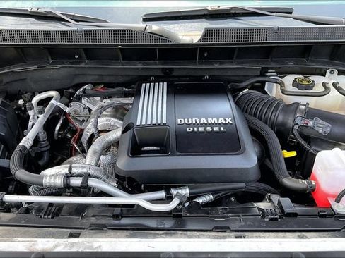 Used 2023 Chevrolet Silverado 1500 High Country w/ Technology Package AWD/4WD image 21