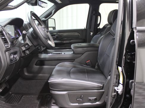 Used 2025 RAM 2500 Limited image 3