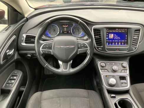 Used 2016 Chrysler 200 Limited w/ Anniversary Edition FWD image 20