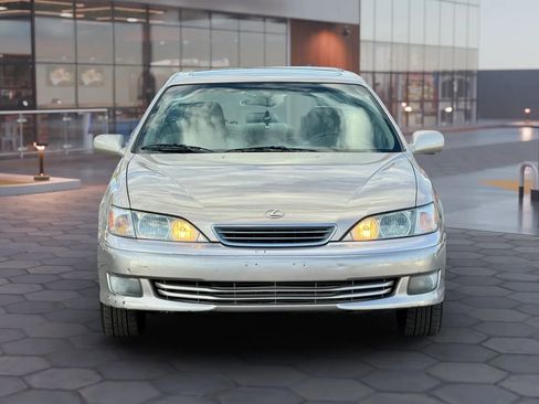 Used 2000 Lexus ES 330 image 4