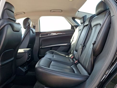Used 2016 Lincoln MKZ Hybrid FWD image 19