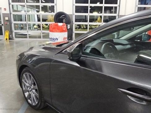 Used 2025 MAZDA MAZDA3 s image 47