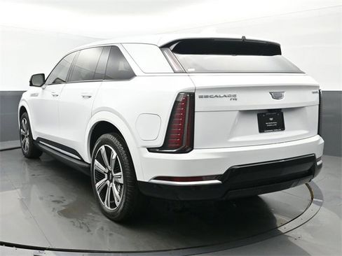 New 2025 Cadillac Escalade IQ Luxury 2 image 4