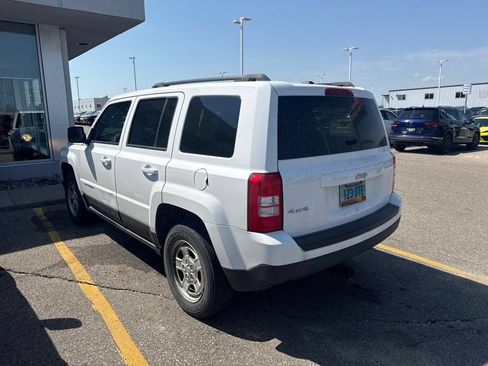 Used 2016 Jeep Patriot Sport w/ Power Value Group AWD/4WD image 5