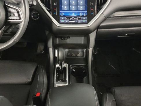 Used 2023 Subaru Ascent Limited AWD/4WD image 25