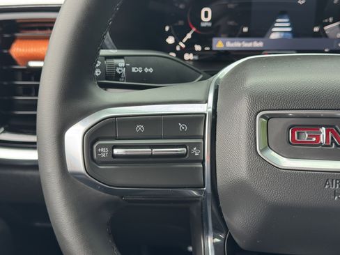 Used 2024 GMC Canyon Elevation w/ Trailering Package image 31