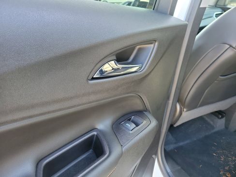 Used 2019 Chevrolet Equinox Premier image 13