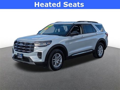 Used 2025 Ford Explorer Active image 5