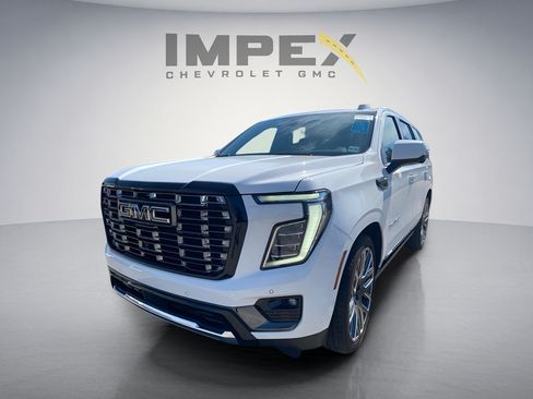 Used 2026 GMC Yukon Denali Ultimate w/ LPO, Floor Liner Package AWD/4WD image 1