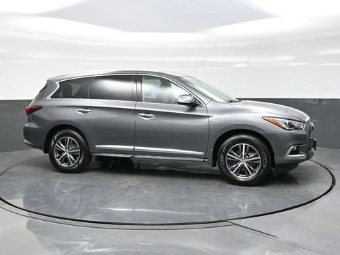 Used 2017 INFINITI QX60 Base w/ Premium Plus Package image 8