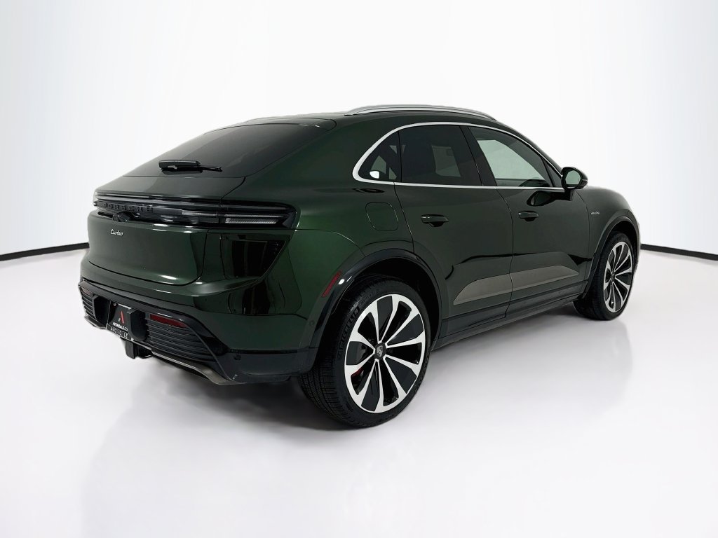 Certified 2024 Porsche Macan Turbo Electric AWD/4WD image 7