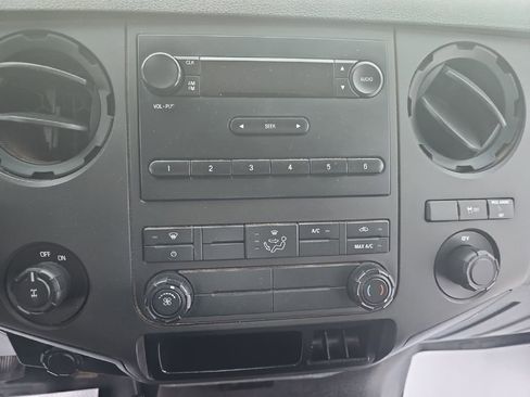 Used 2012 Ford F250 XL w/ Snow Plow Prep Pkg image 20