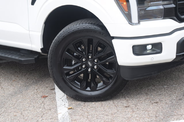 Used 2025 Ford F150 Lariat w/ Equipment Group 502A High AWD/4WD image 31