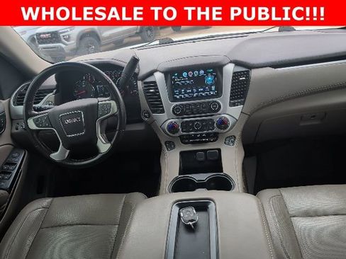 Used 2019 GMC Yukon XL SLT image 13