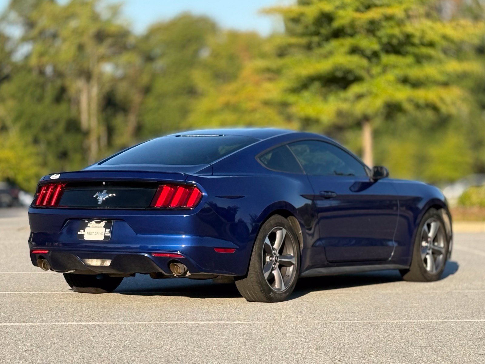 Used 2016 Ford Mustang Coupe w/ Equipment Group 051A RWD image 11